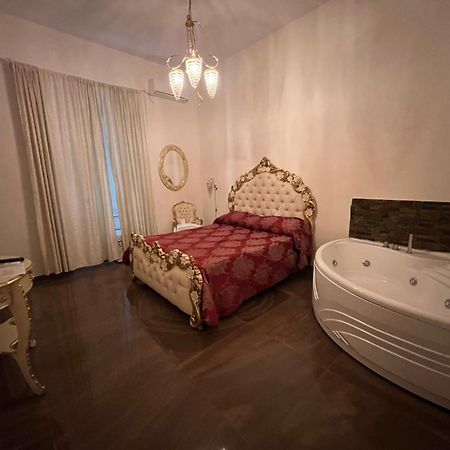 Guest House Maria Francesca Naples Extérieur photo