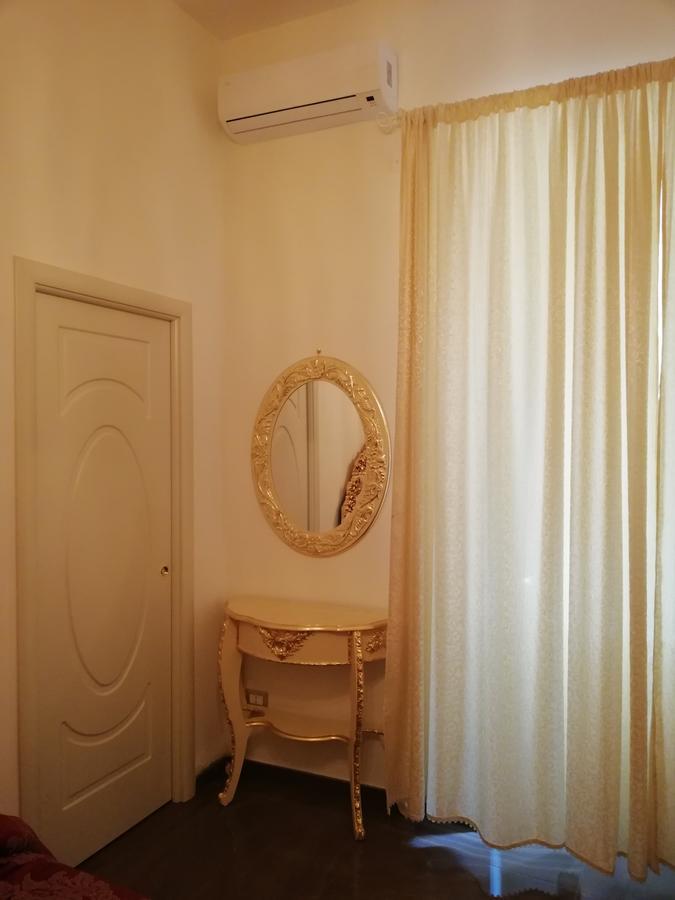 Guest House Maria Francesca Naples Extérieur photo