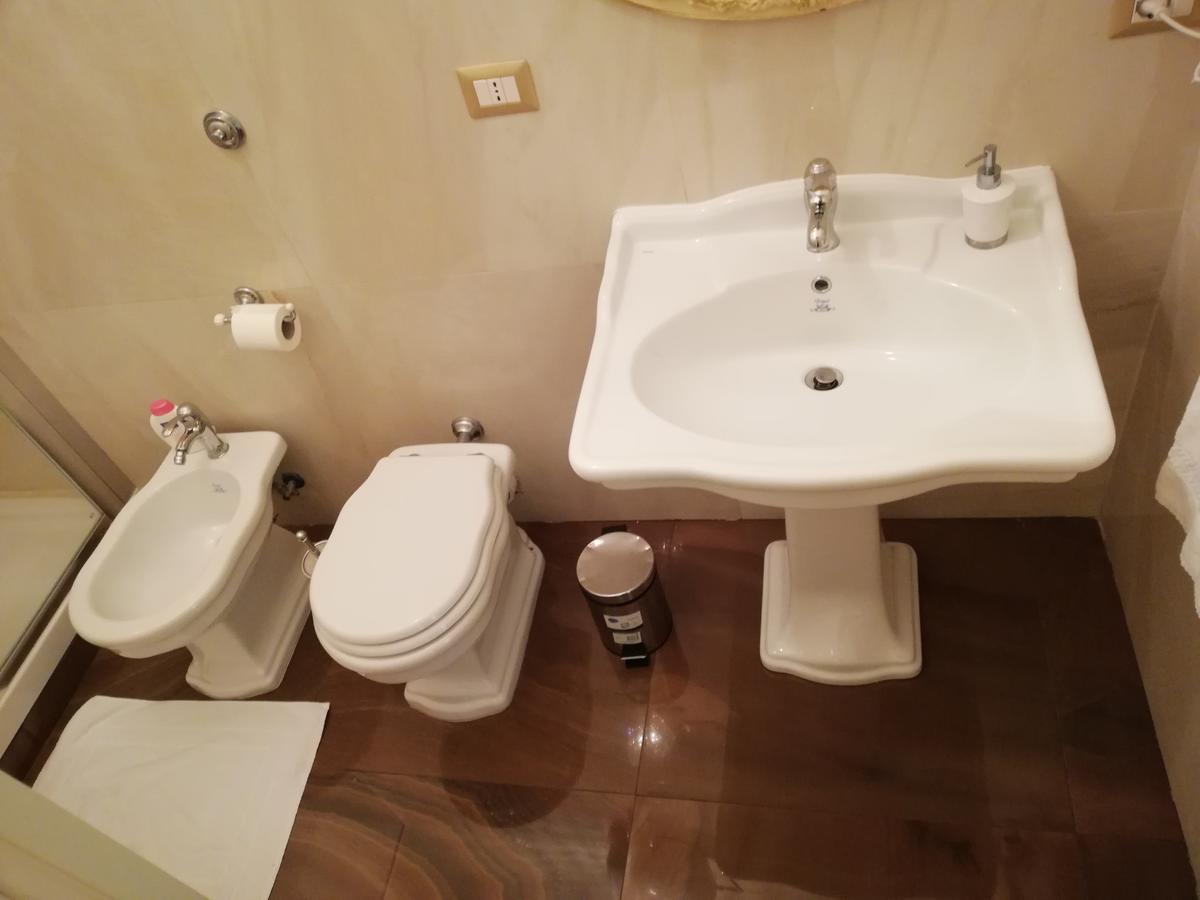 Guest House Maria Francesca Naples Extérieur photo