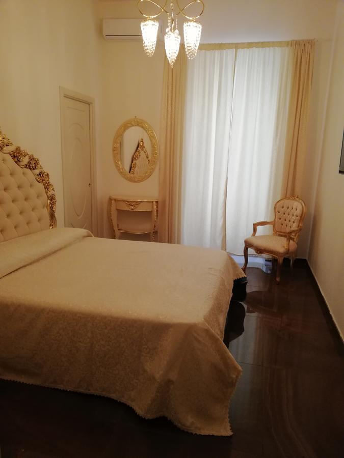 Guest House Maria Francesca Naples Extérieur photo