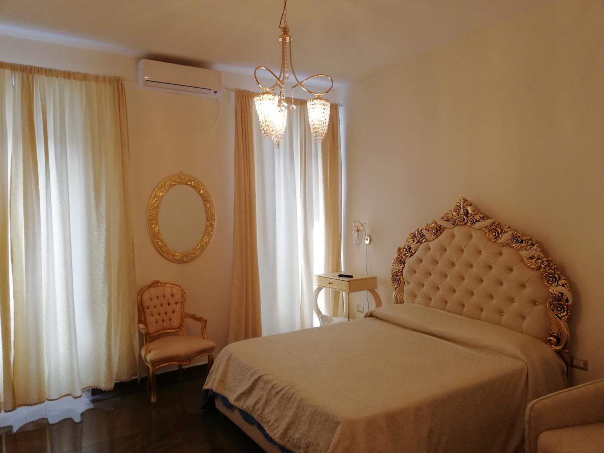 Guest House Maria Francesca Naples Extérieur photo